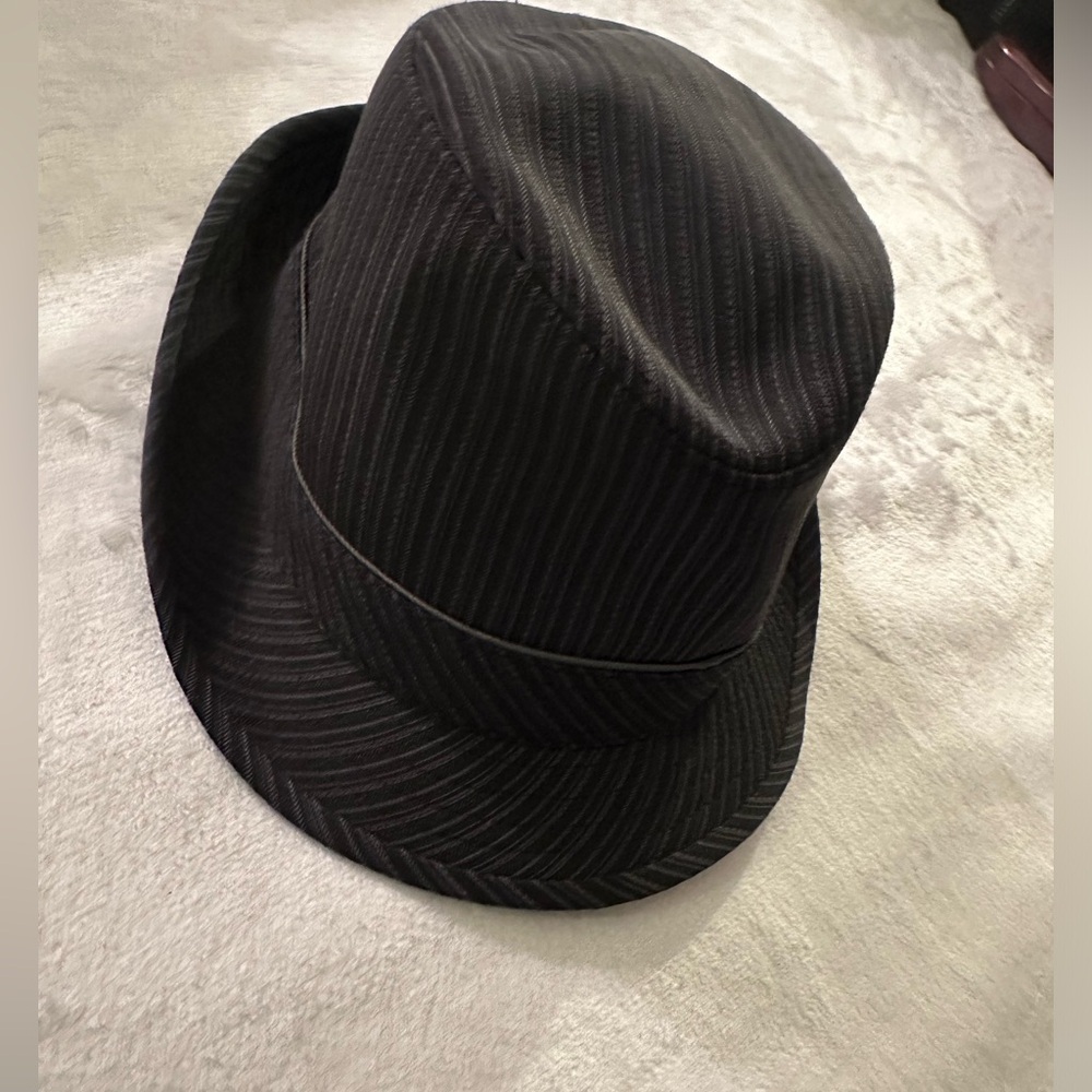 Headers black pinstripe fedora hat. Never worn